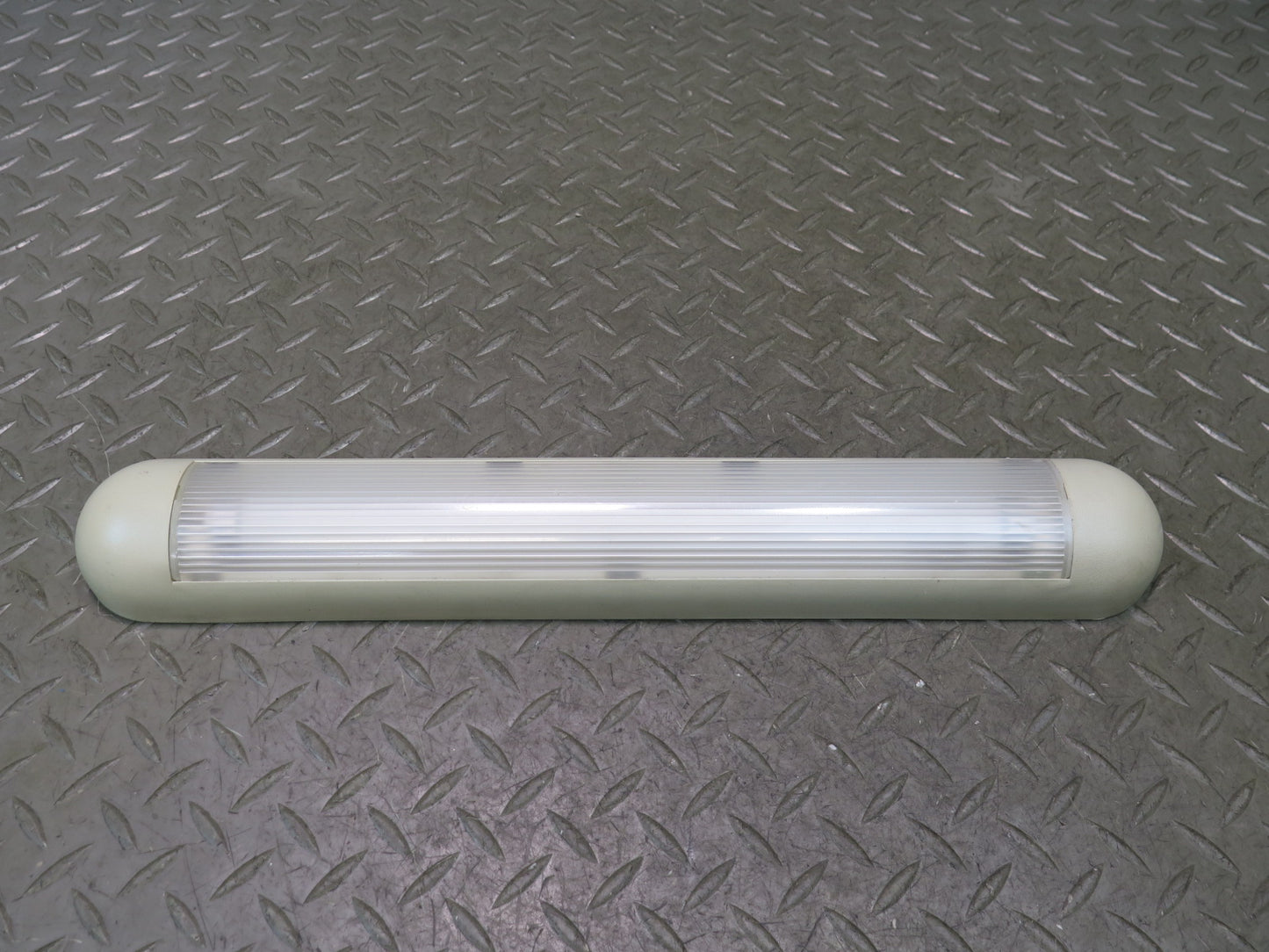 97-03 VW Eurovan T4 Interior Reading Dome Light Lamp 7D0947107A OEM