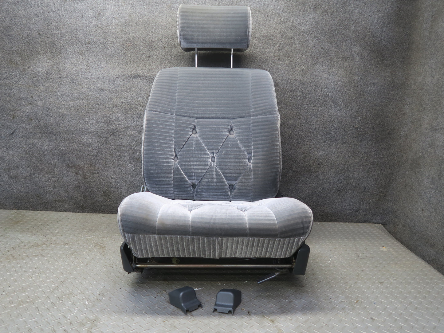 84-88 Toyota Cressida MX73 Luxury Sedan Front & Rear Velour Seat Blue Set OEM
