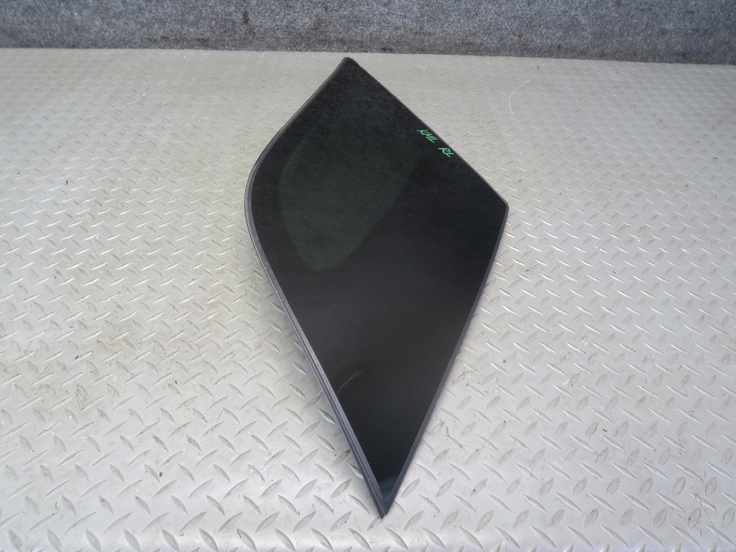 12-18 Mercedes W166 GLE ML350 Rear Left Quarter Window Glass OEM