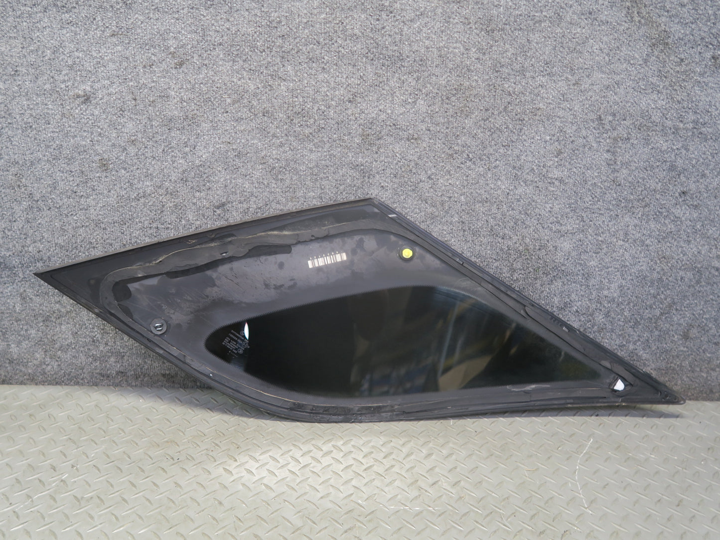 12-18 Mercedes W166 GLE ML350 Rear Left Quarter Window Glass OEM