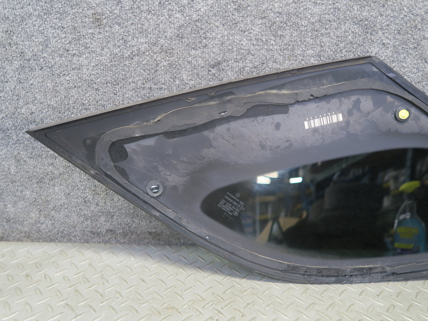 12-18 Mercedes W166 GLE ML350 Rear Left Quarter Window Glass OEM