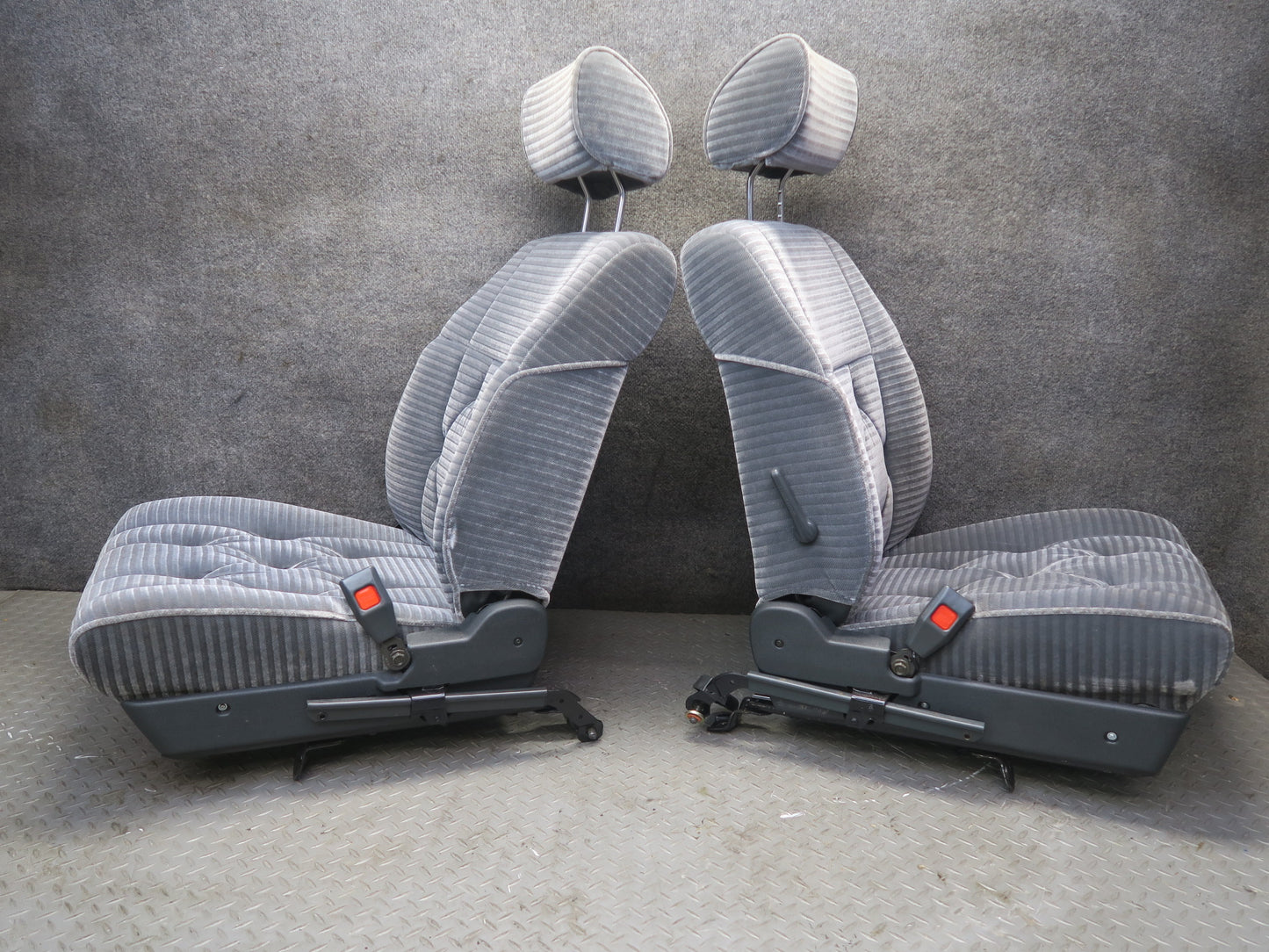84-88 Toyota Cressida MX73 Luxury Sedan Front & Rear Velour Seat Blue Set OEM