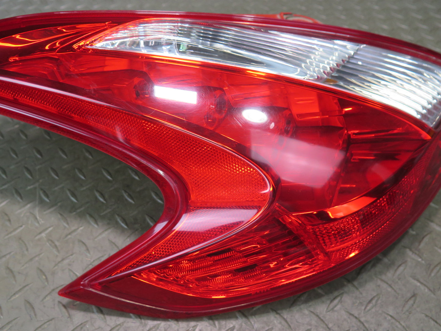 09-17 Nissan Z34 370Z Rear Left LED Tail Light Lamp OEM