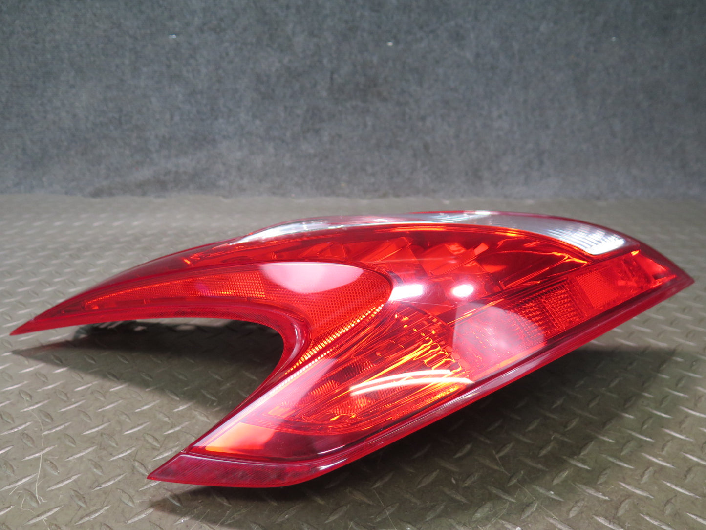 09-17 Nissan Z34 370Z Rear Left LED Tail Light Lamp OEM
