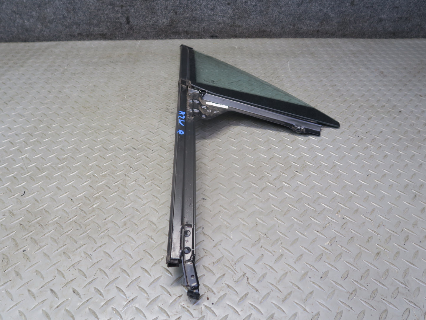 96-02 BMW E36/7 Z3 Roadster Convertible Rear Right Quarter Glass Window OEM
