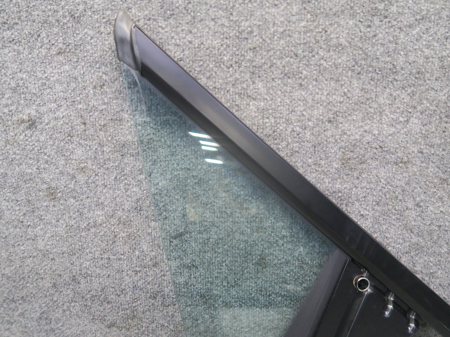 96-02 BMW E36/7 Z3 Roadster Convertible Rear Right Quarter Glass Window OEM