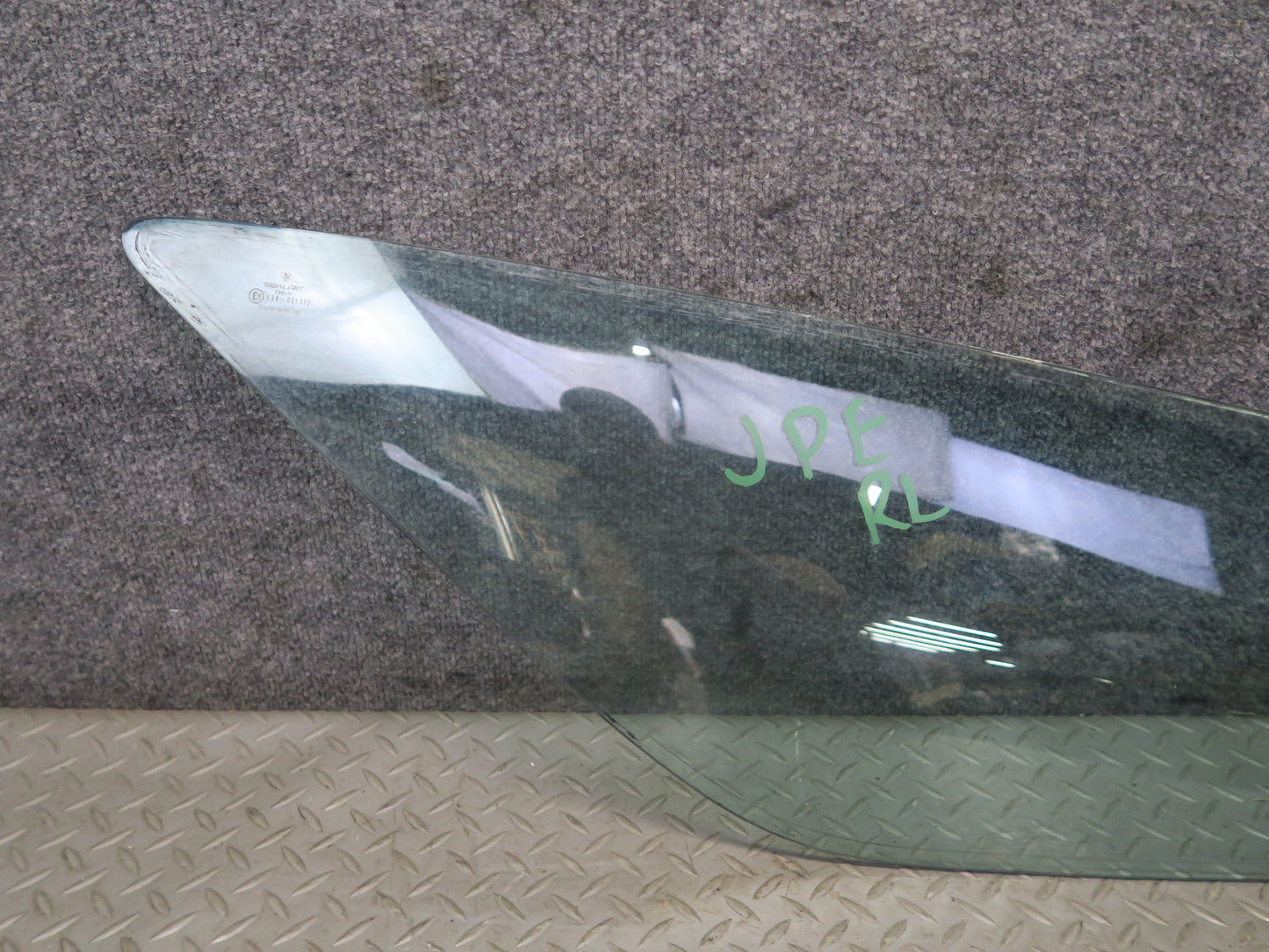 1984-1991 Porsche 928 Rear Left Driver Side Quarter Glass Window