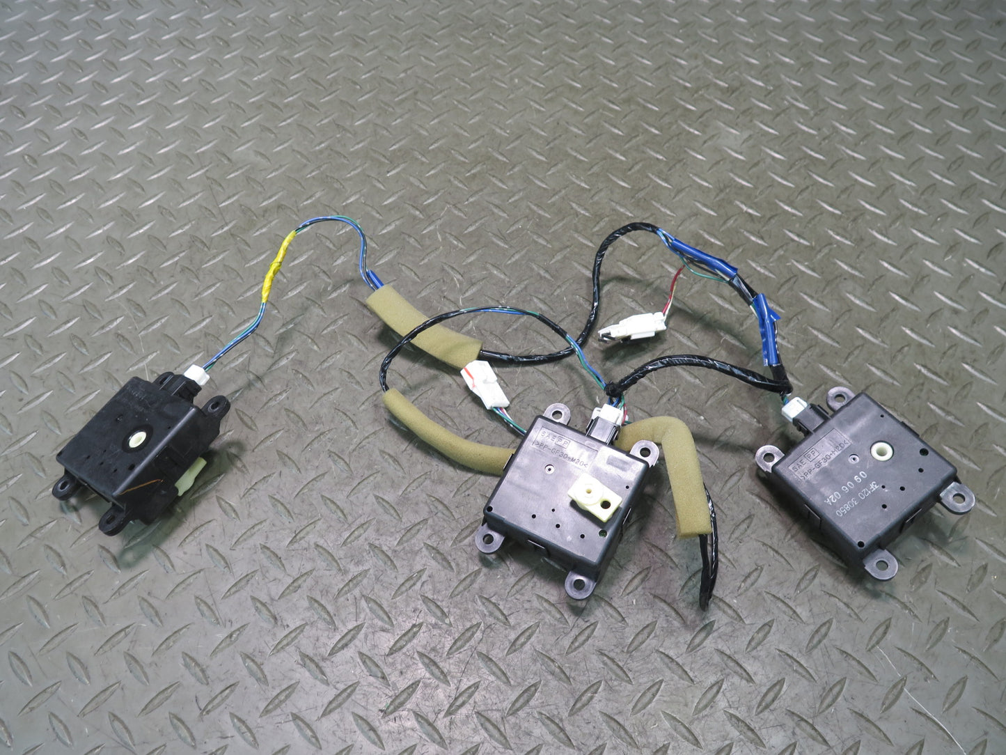 09-20 Nissan Z34 370Z Set of 3 A/C Heater Flap Door Actuator Motor Wiring OEM