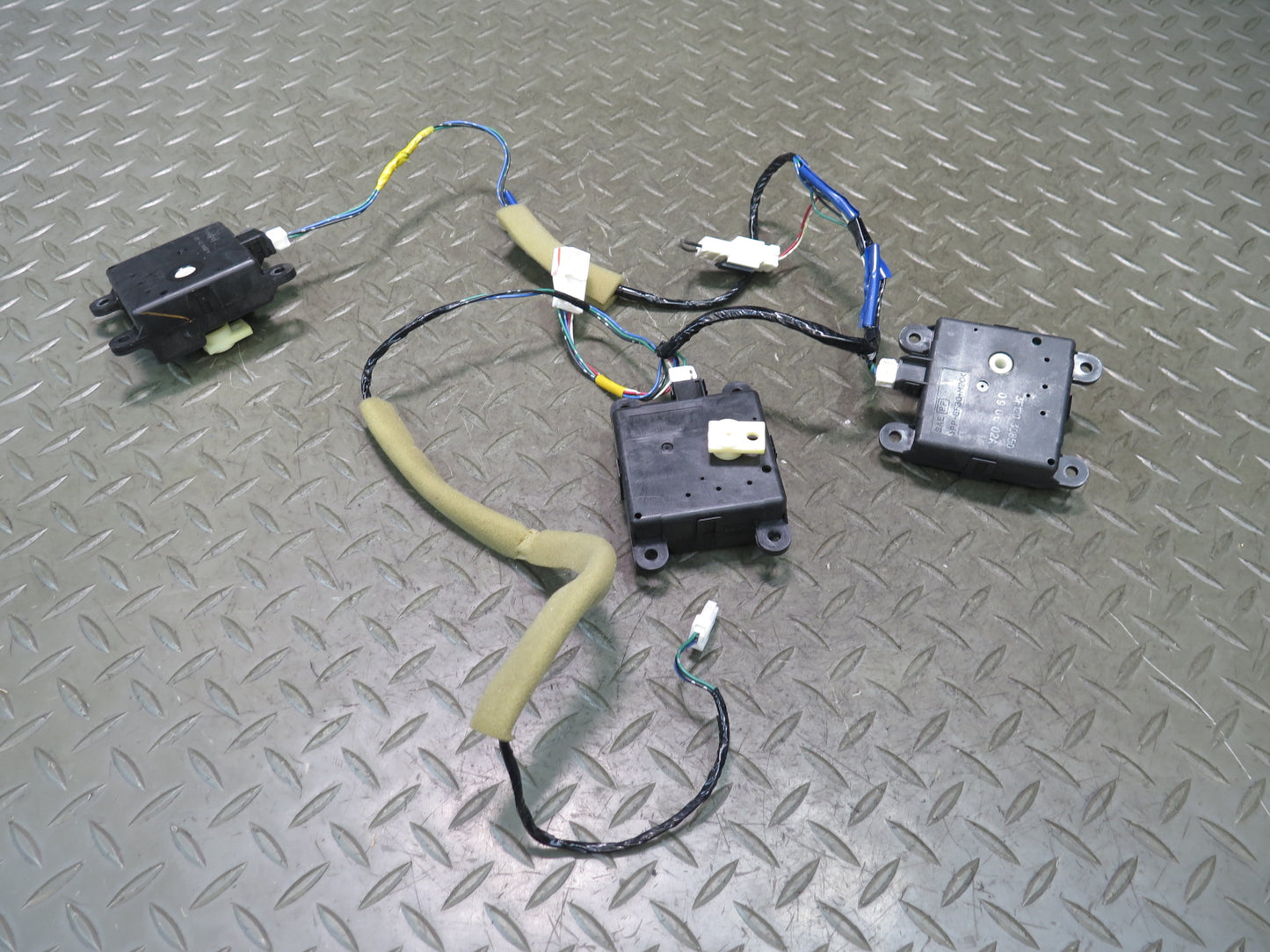 09-20 Nissan Z34 370Z Set of 3 A/C Heater Flap Door Actuator Motor Wiring OEM