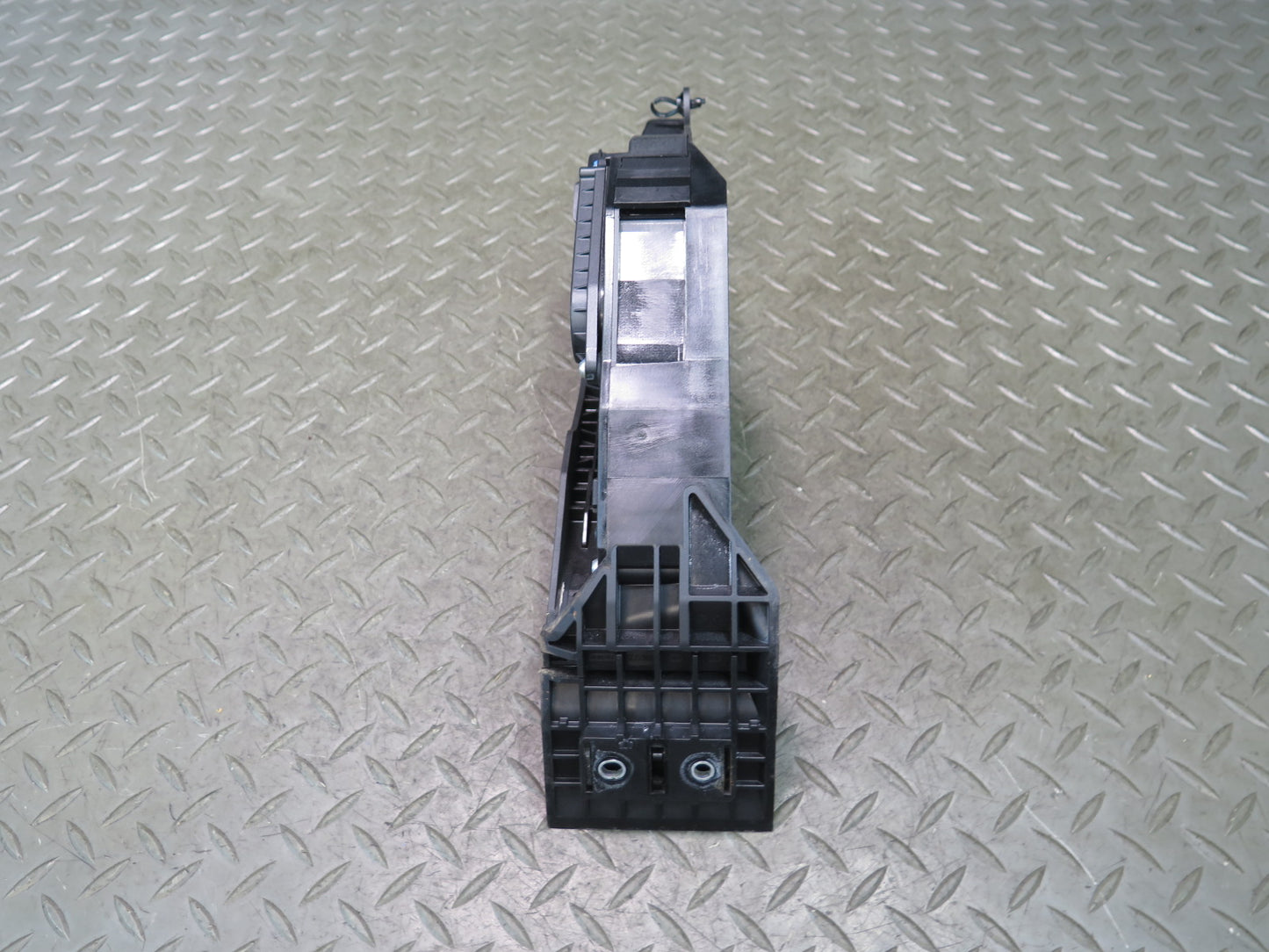 09-20 Nissan Z34 370Z Gas Accelerator Throttle Pedal Assembly 18002-1NC0C OEM