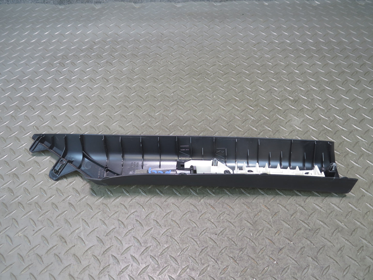 10-17 Nissan Z34 370Z Conv Set of 2 Front Interior A Pillar Trim Panel Black OEM