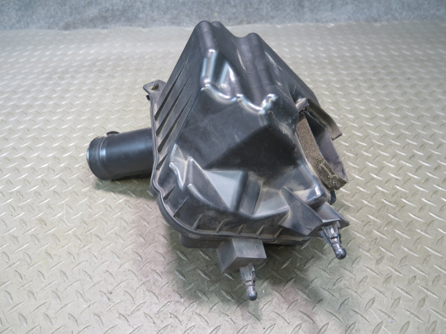 09-20 Nissan Z34 370Z Left Air Intake Cleaner Filter Box w MAF Sensor OEM