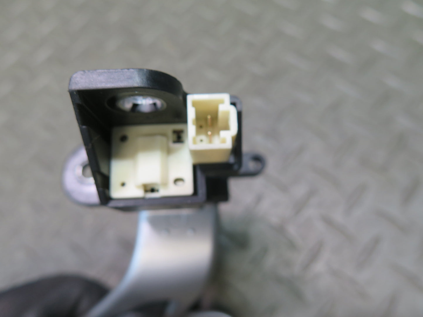 09-20 Nissan 370Z Z34 Left & Right Steering Shift Paddle Switch OEM