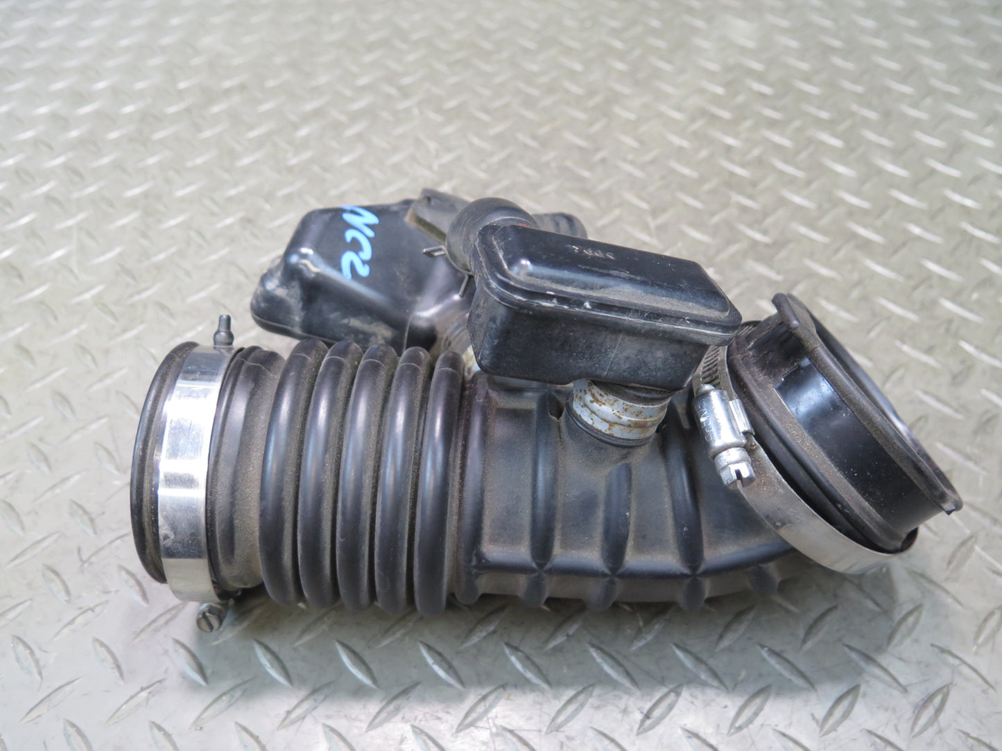 09-20 Nissan Z34 370Z VQ37VHR Left Air Intake Resonator Duct Hose Pipe OEM