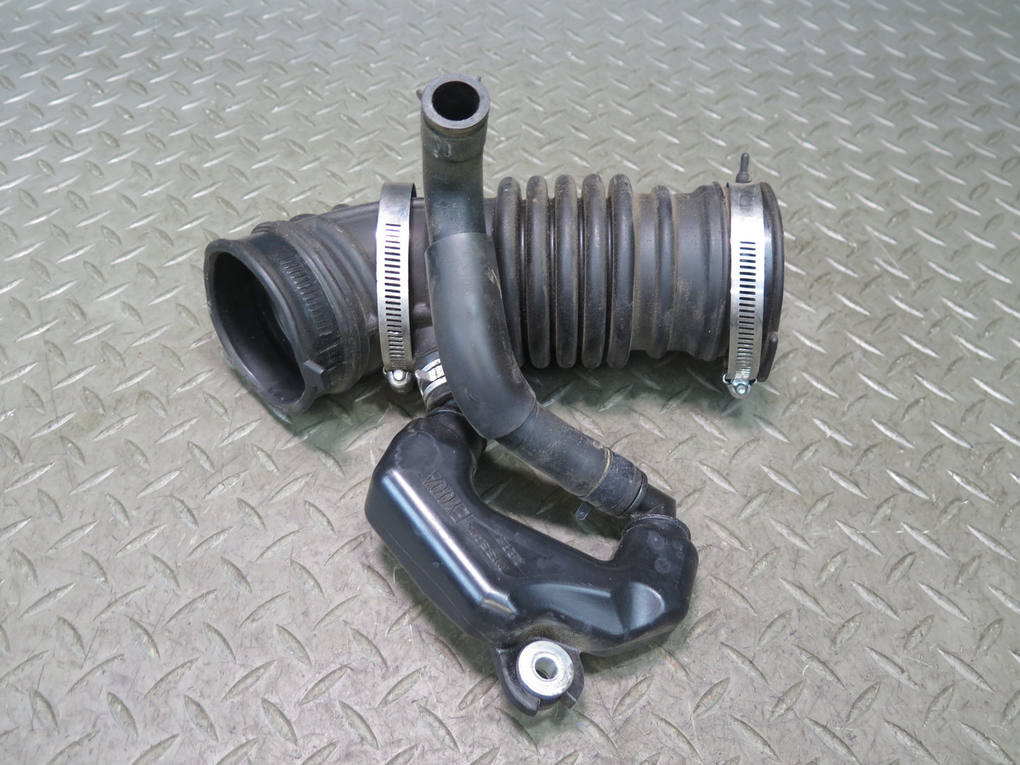 09-20 Nissan Z34 370Z VQ37VHR Right Air Intake Resonator Duct Hose Pipe OEM