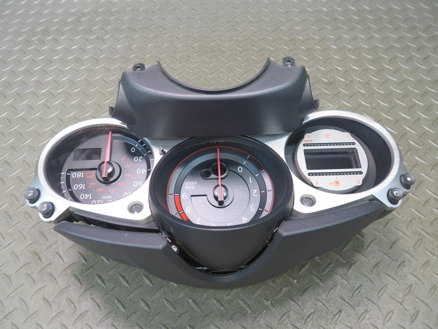 2010 Nissan Z34 370Z Convertible A/T Instrument Cluster Gauge Speedometer OEM