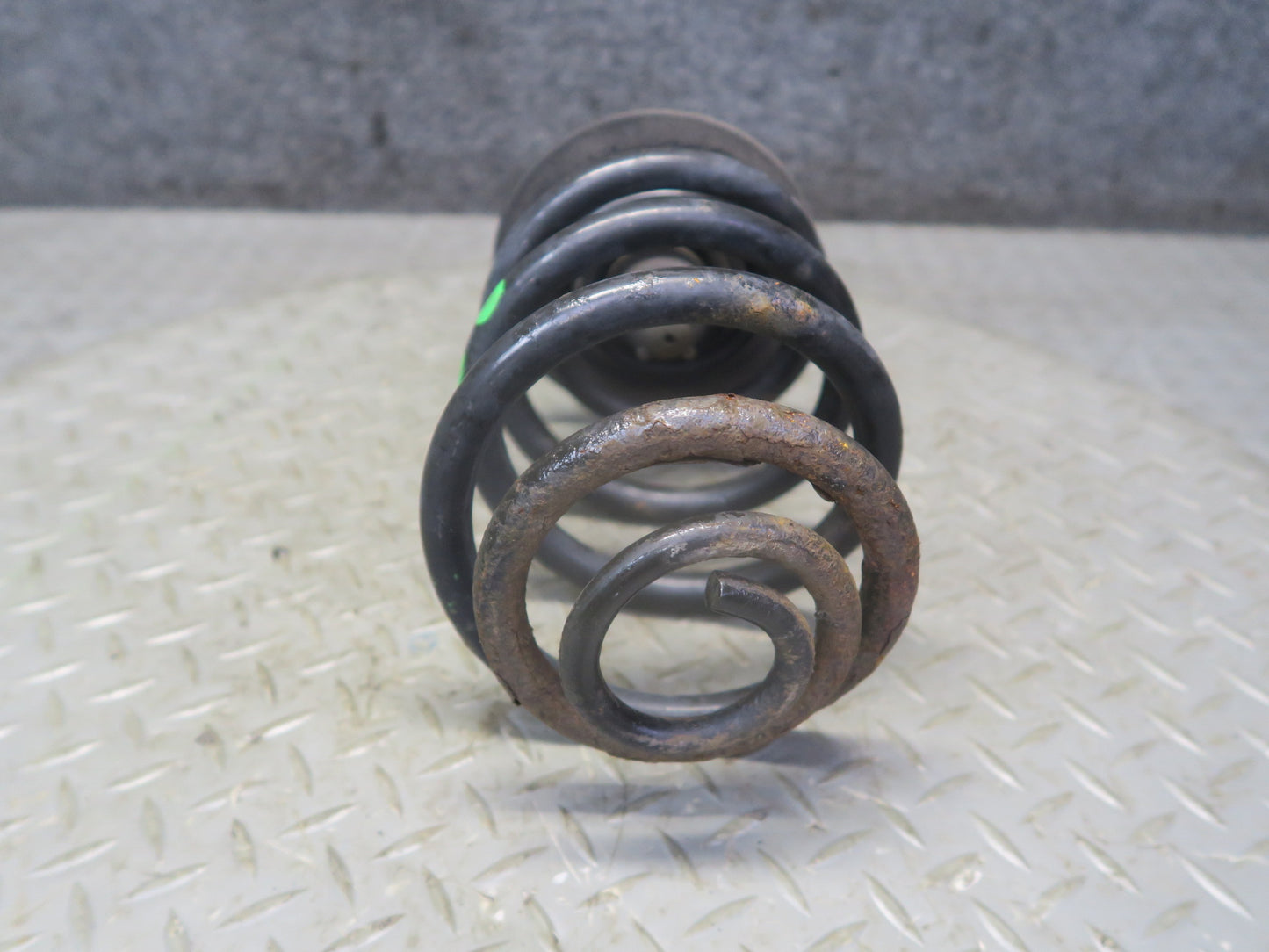 96-99 BMW E36/7 Z3 Roadster Set of 2 Rear Left & Right Coil Spring OEM