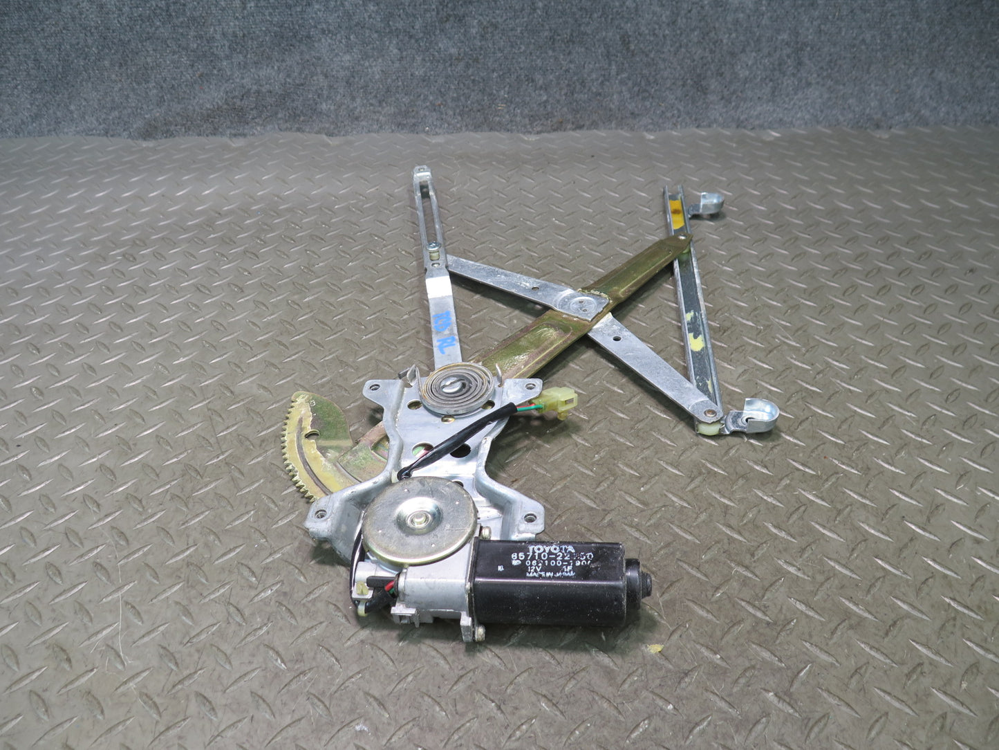 84-88 Toyota Cressida MX73 Sedan Rear Left Door Window Regulator Motor OEM