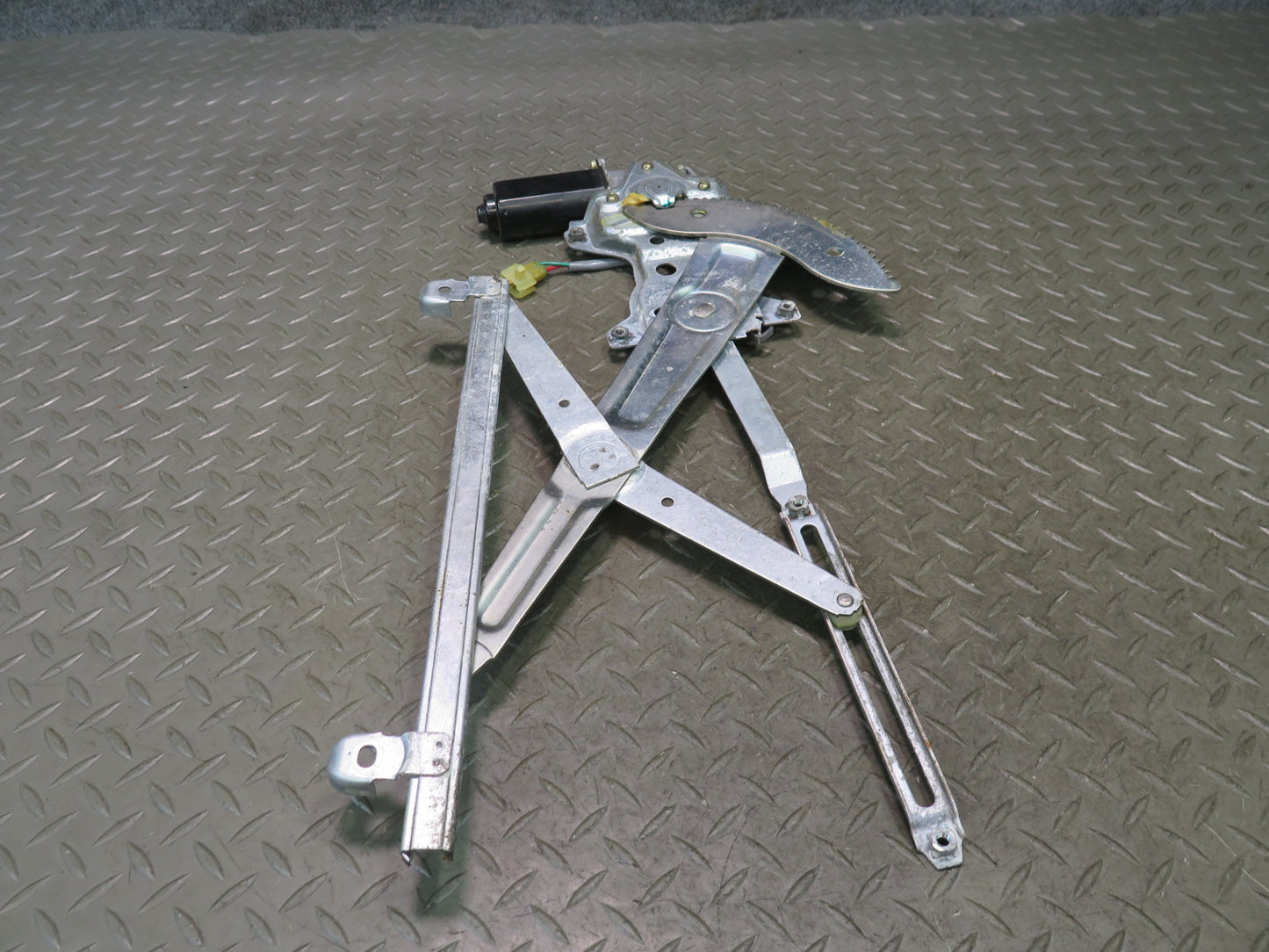 84-88 Toyota Cressida MX73 Sedan Rear Right Door Window Regulator Motor OEM