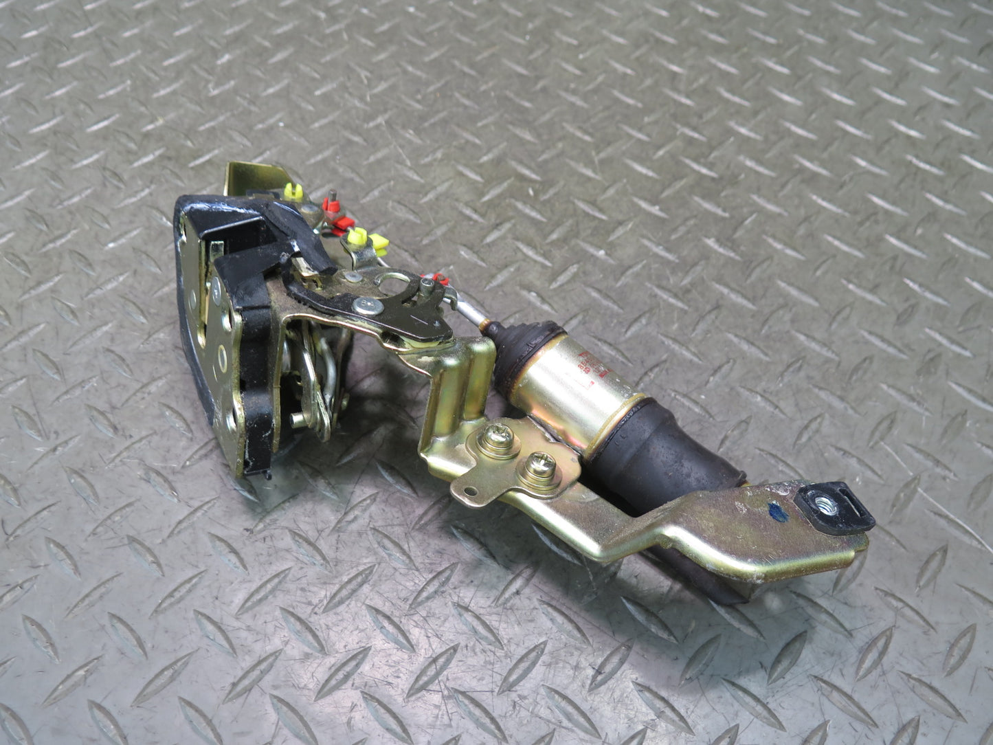 84-88 Toyota Cressida MX73 Sedan Rear Left Door Lock Latch w Actuator OEM