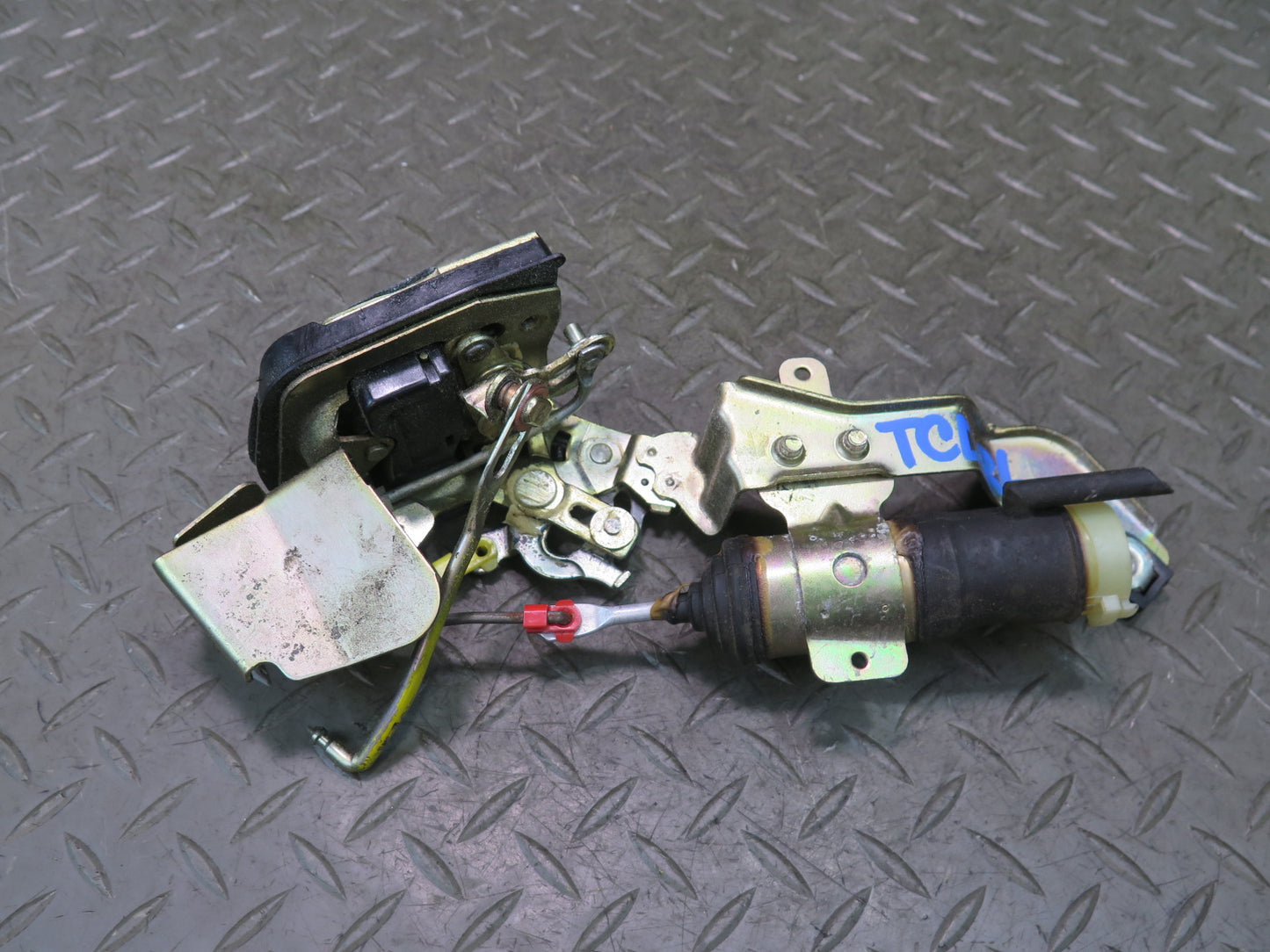 84-88 Toyota Cressida MX73 Sedan Rear Left Door Lock Latch w Actuator OEM