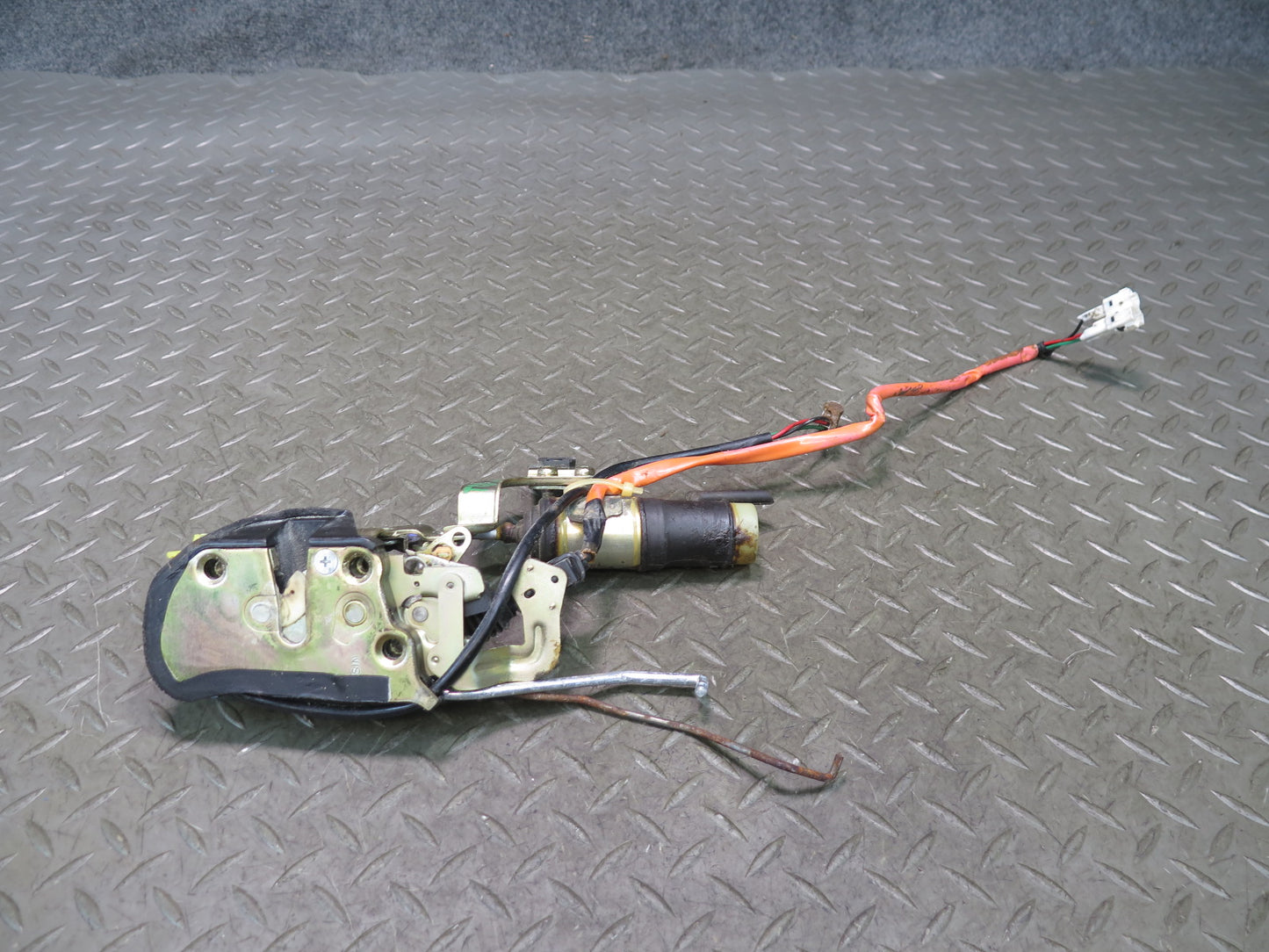 84-88 Toyota Cressida MX73 Sedan Front Left Door Lock Latch w Actuator 45K OEM