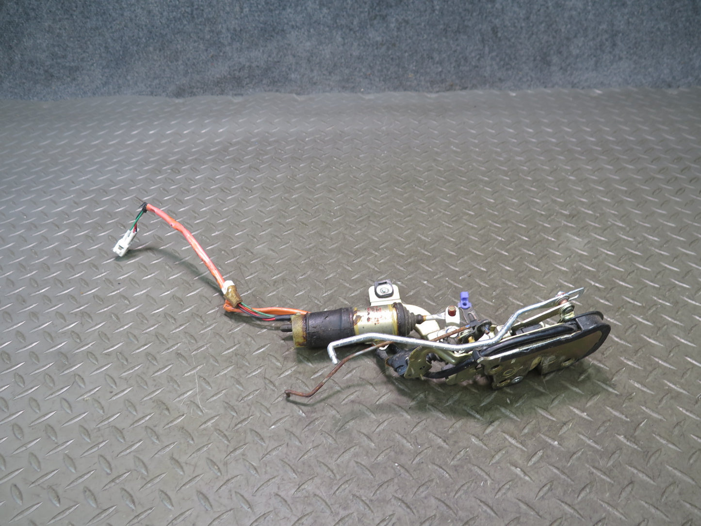 84-88 Toyota Cressida MX73 Sedan Front Left Door Lock Latch w Actuator 45K OEM