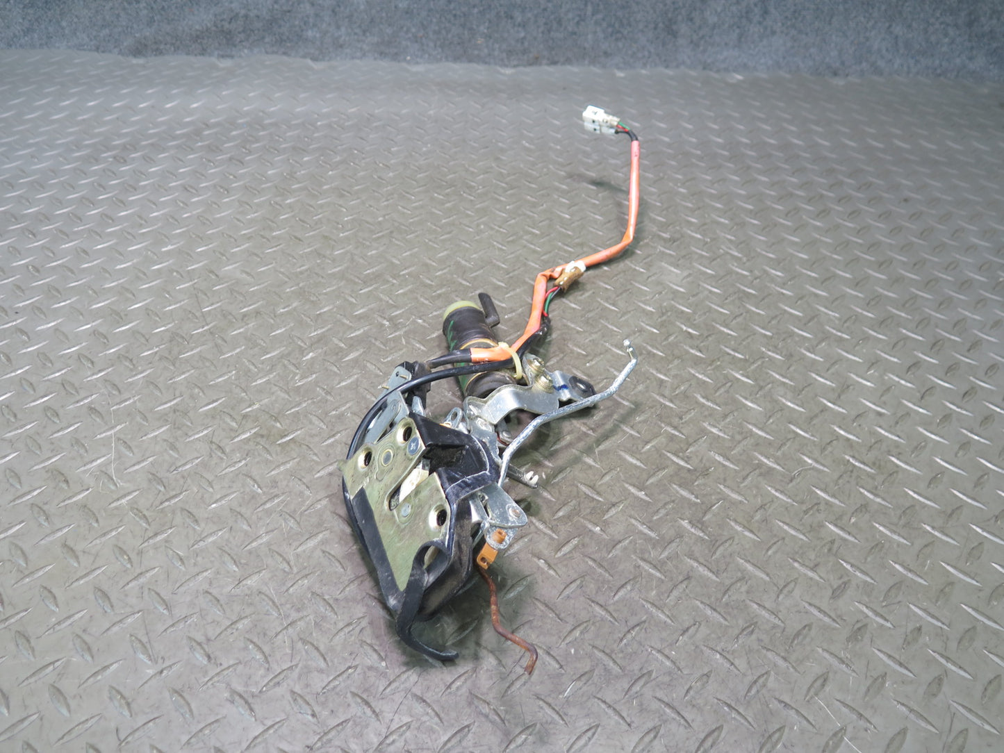 84-88 Toyota Cressida MX73 Sedan Front Right Door Lock Latch w Actuator 45K OEM
