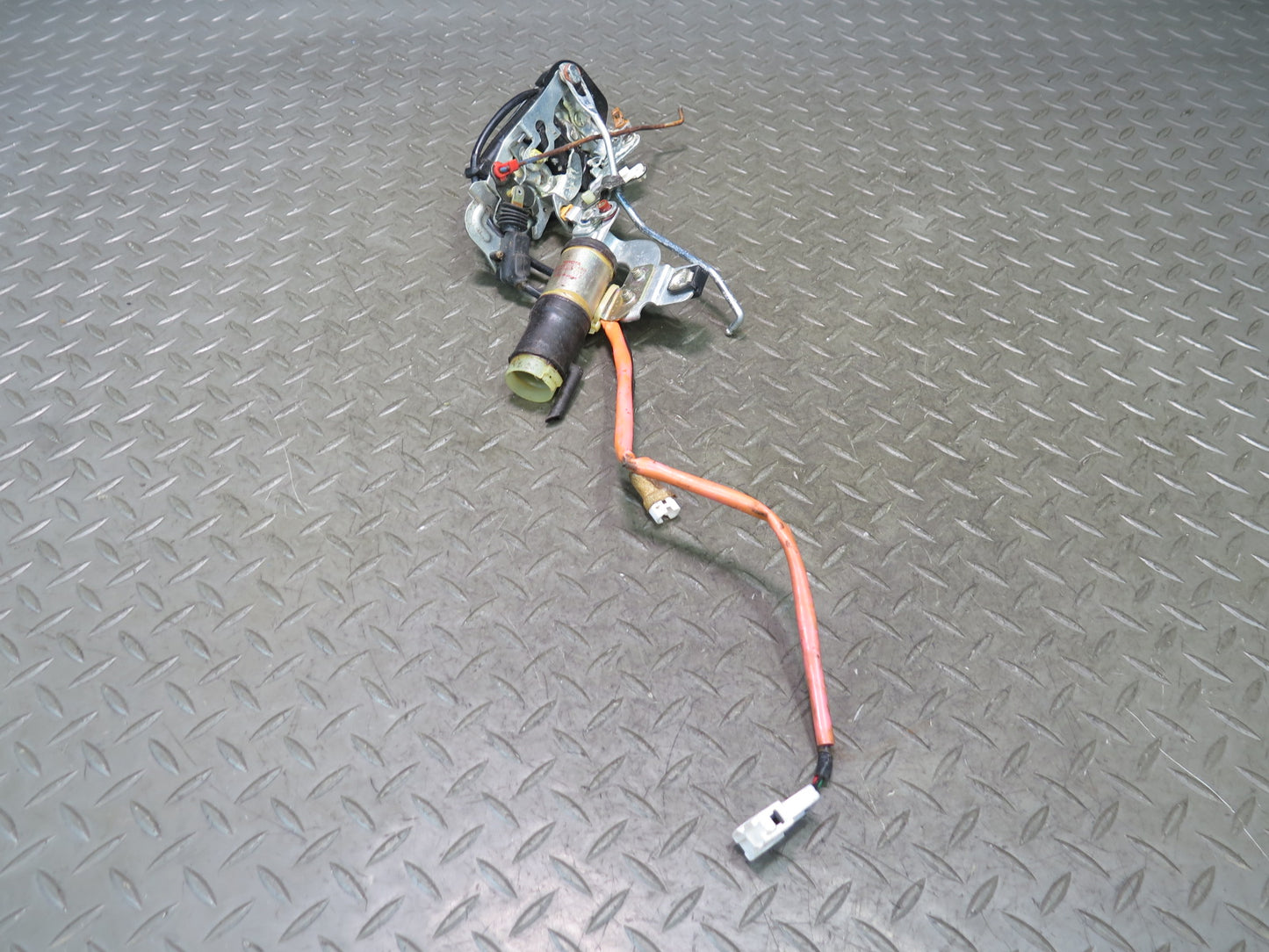 84-88 Toyota Cressida MX73 Sedan Front Right Door Lock Latch w Actuator 45K OEM