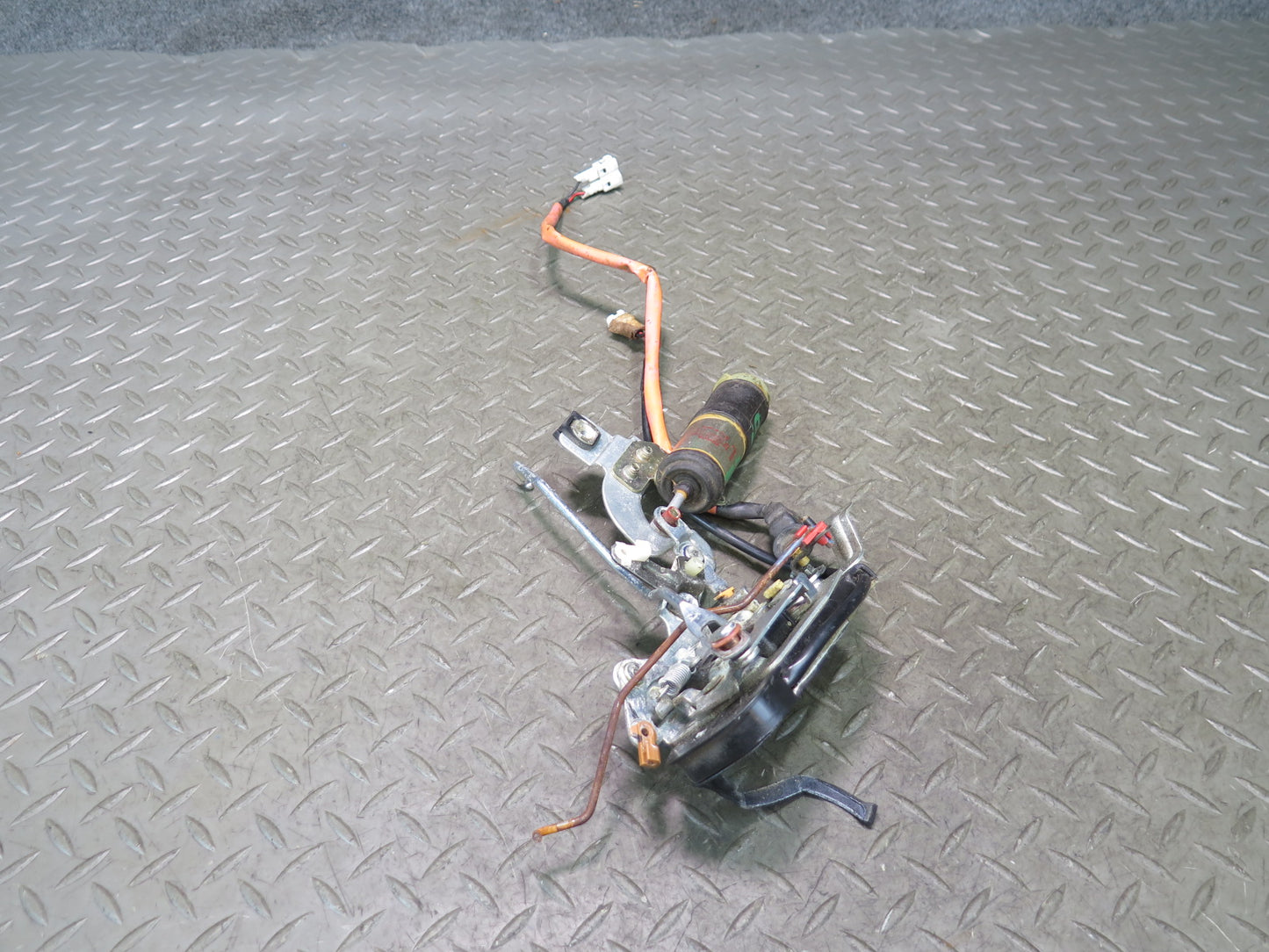 84-88 Toyota Cressida MX73 Sedan Front Right Door Lock Latch w Actuator 45K OEM