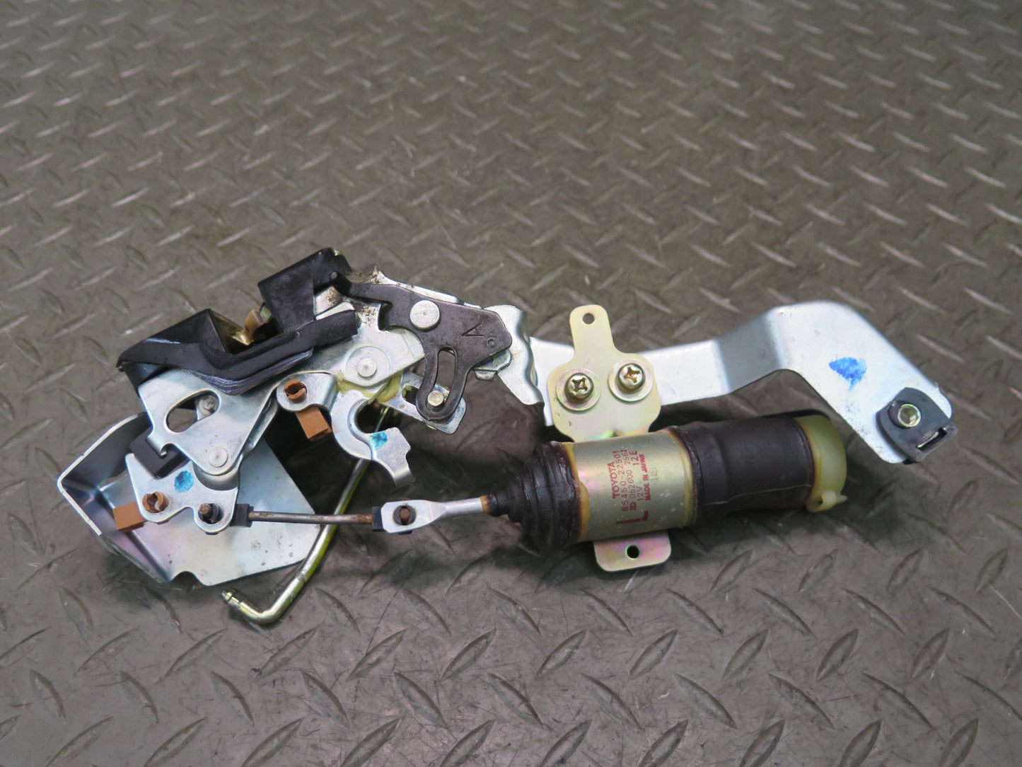 84-88 Toyota Cressida MX73 Sedan Rear Right Door Lock Latch w Actuator 45K OEM