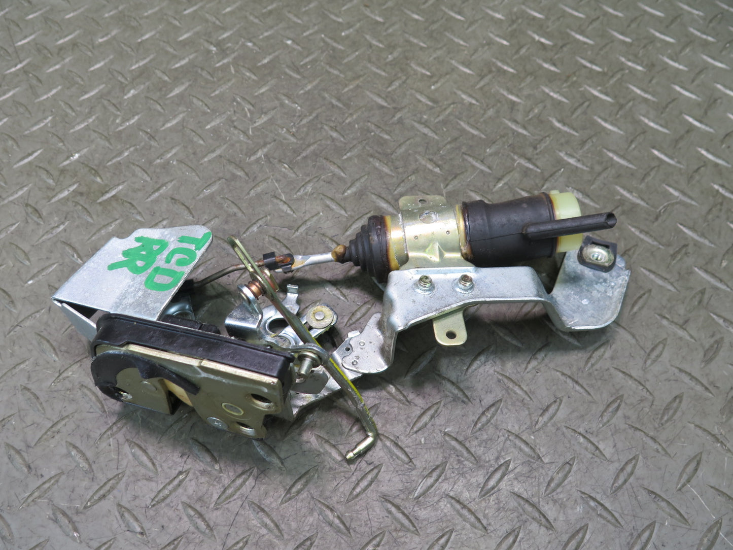 84-88 Toyota Cressida MX73 Sedan Rear Right Door Lock Latch w Actuator 45K OEM