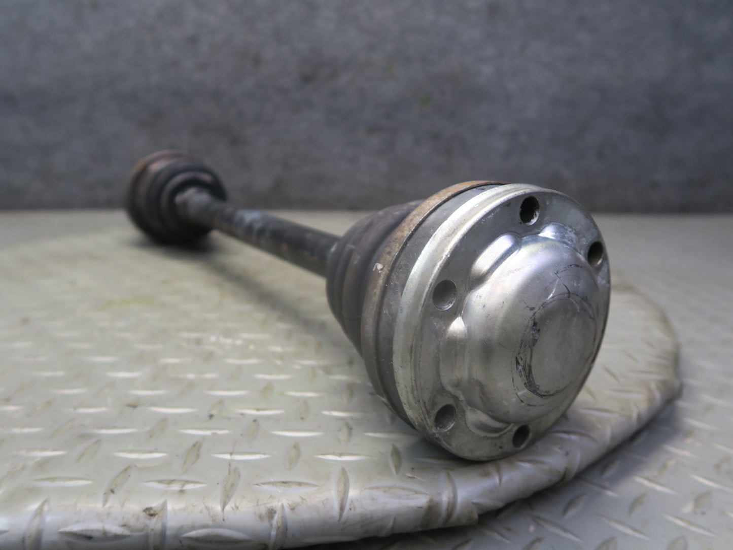 1985-1986 Porsche 928 S A/T Rear Left or Right Side Suspension Axle Shaft