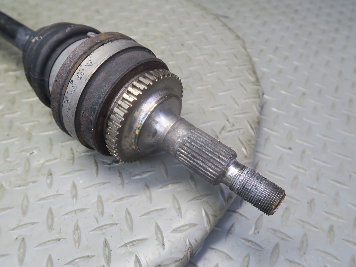 1985-1986 Porsche 928 S A/T Rear Left or Right Side Suspension Axle Shaft