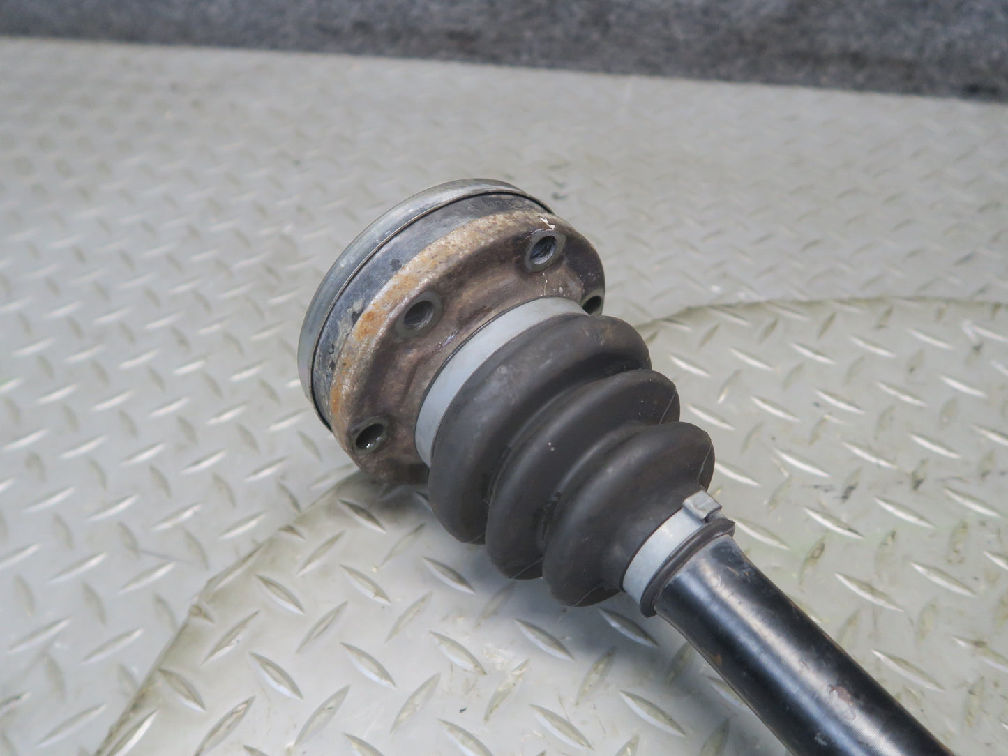 1985-1986 Porsche 928 S A/T Rear Left or Right Side Suspension Axle Shaft