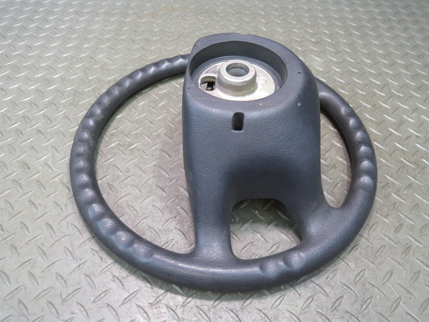 99-03 VW Eurovan T4 4-SPOKE Steering Black OEM