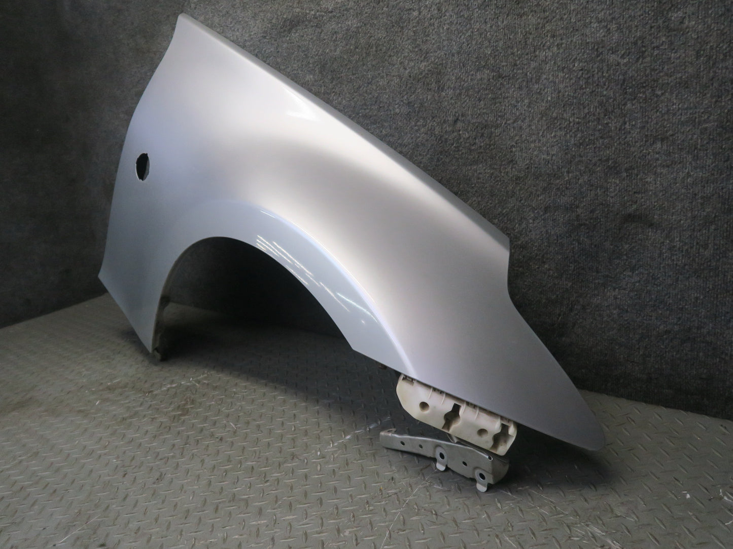 10-19 Nissan Z34 370Z Convertible Front Right Fender Shell Panel Silver OEM
