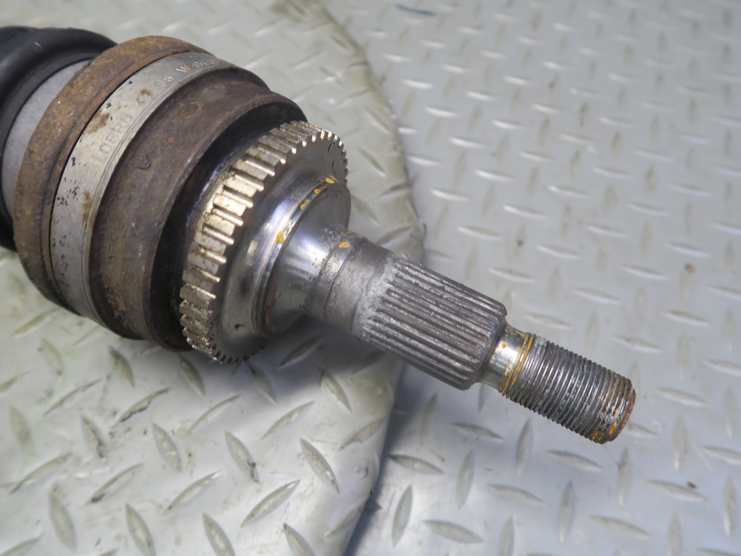 1985-1986 Porsche 928 S A/T Rear Left or Right Side Suspension Axle Shaft