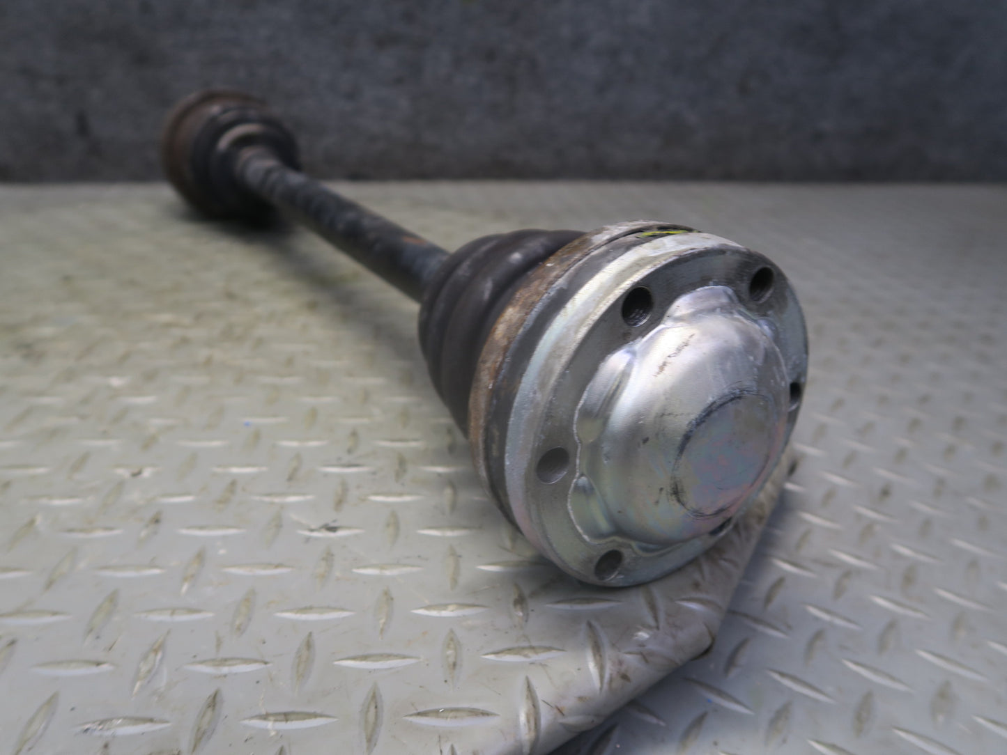 1985-1986 Porsche 928 S A/T Rear Left or Right Side Suspension Axle Shaft
