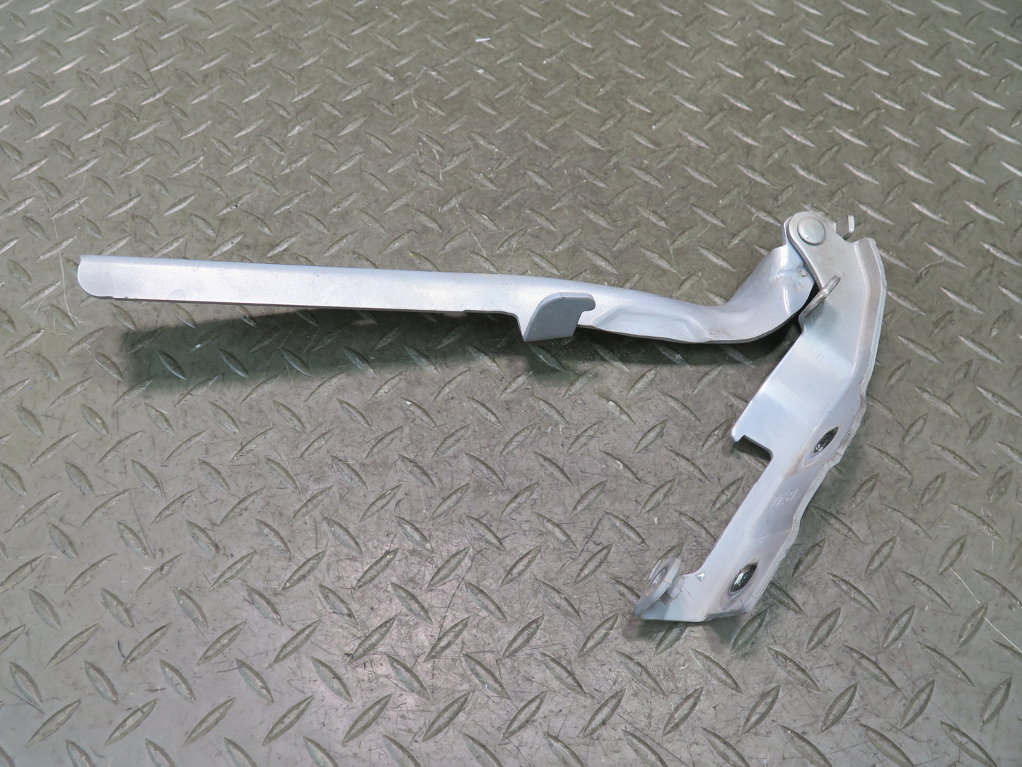 09-20 Nissan Z34 370Z Set of 2 Front Left & Right Hood Hinge OEM