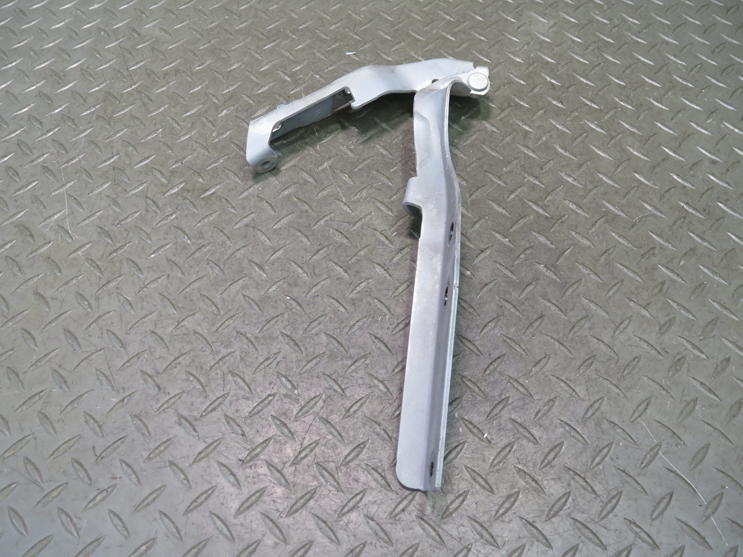 09-20 Nissan Z34 370Z Set of 2 Front Left & Right Hood Hinge OEM