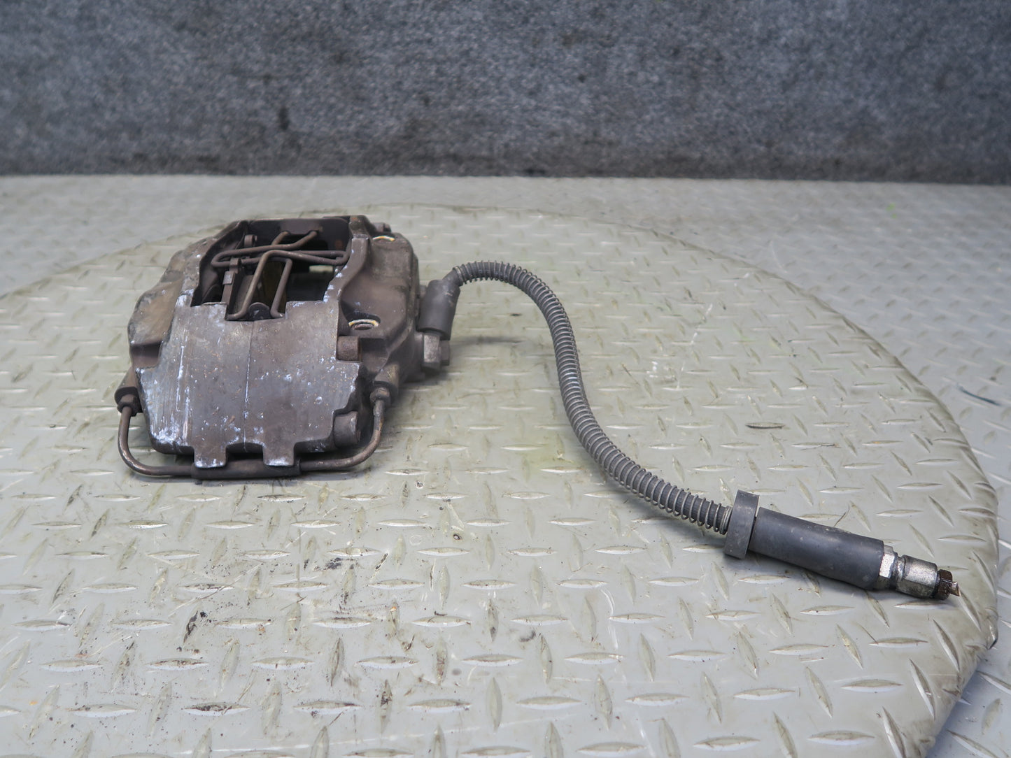 1987-1991 Porsche 928 S4 Front Left & Right Side Brembo Brake Caliper Set of 2