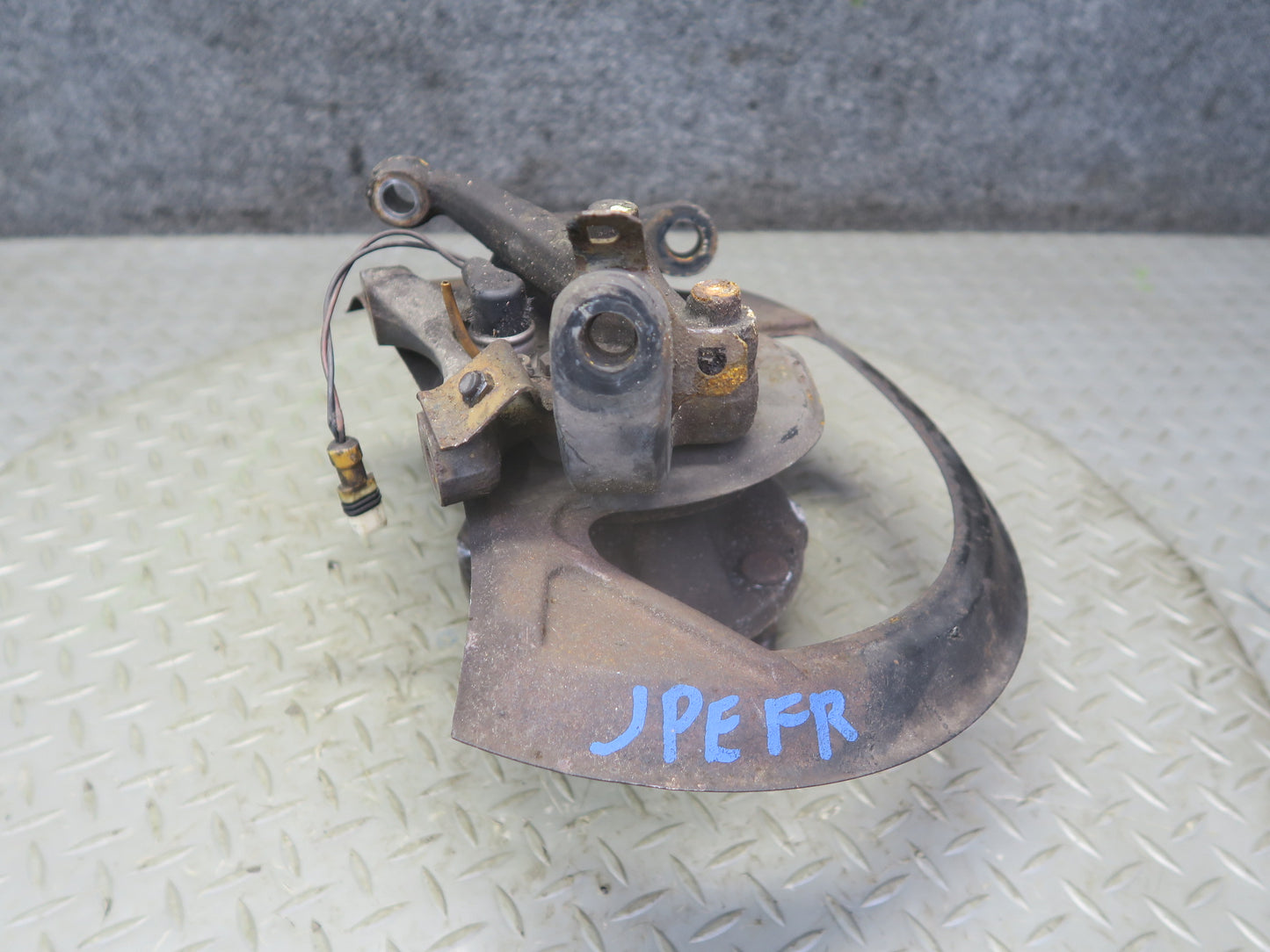 1984-1986 Porsche 928 S Front Right Side Spindle Knuckle Wheel Hub Bearing