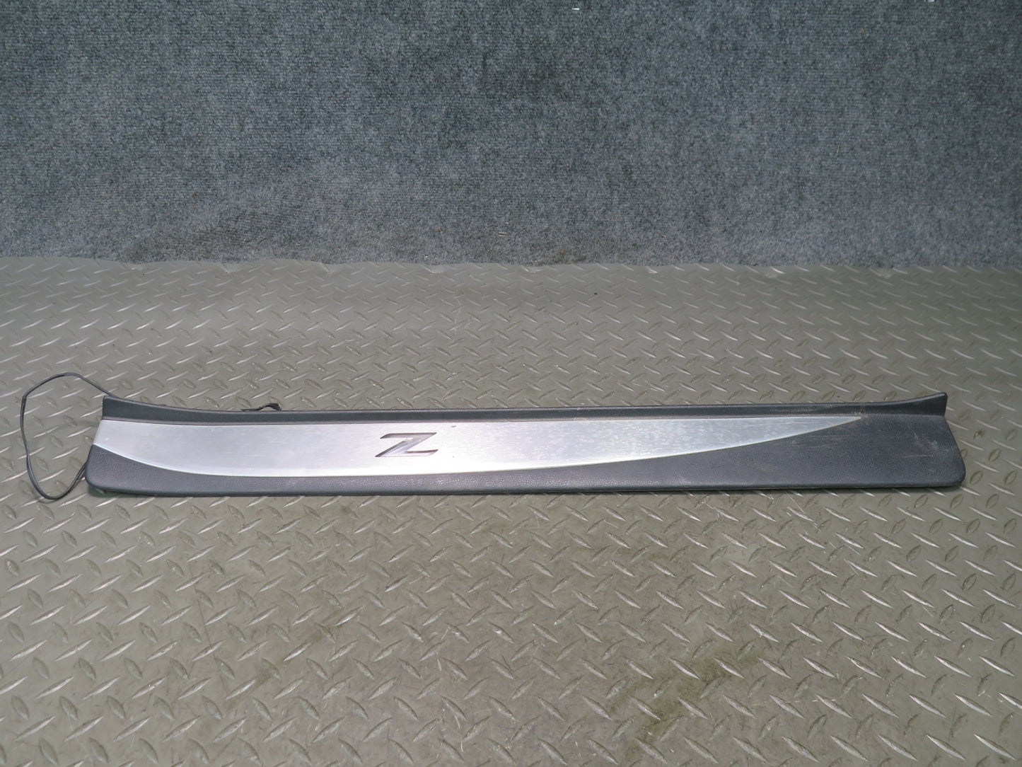 09-20 Nissan Z34 370Z Illuminated Left Right Door Scuff Sill Plate Trim Set OEM