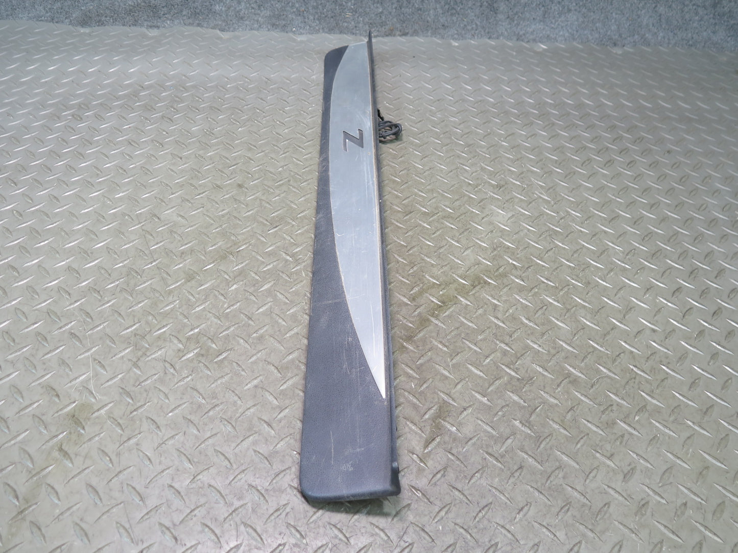 09-20 Nissan Z34 370Z Illuminated Left Right Door Scuff Sill Plate Trim Set OEM