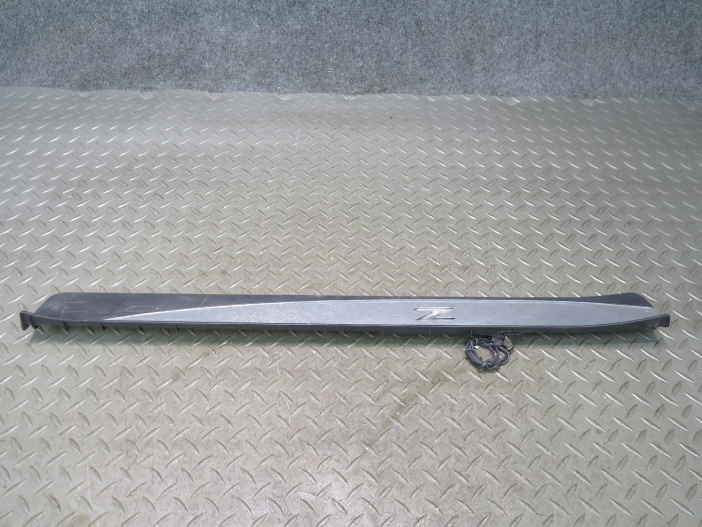 09-20 Nissan Z34 370Z Illuminated Left Right Door Scuff Sill Plate Trim Set OEM