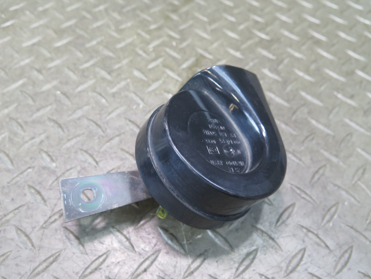 09-20 Nissan Z34 370Z Set of 2 High & Low Tone Note Pitch Horn Signal OEM