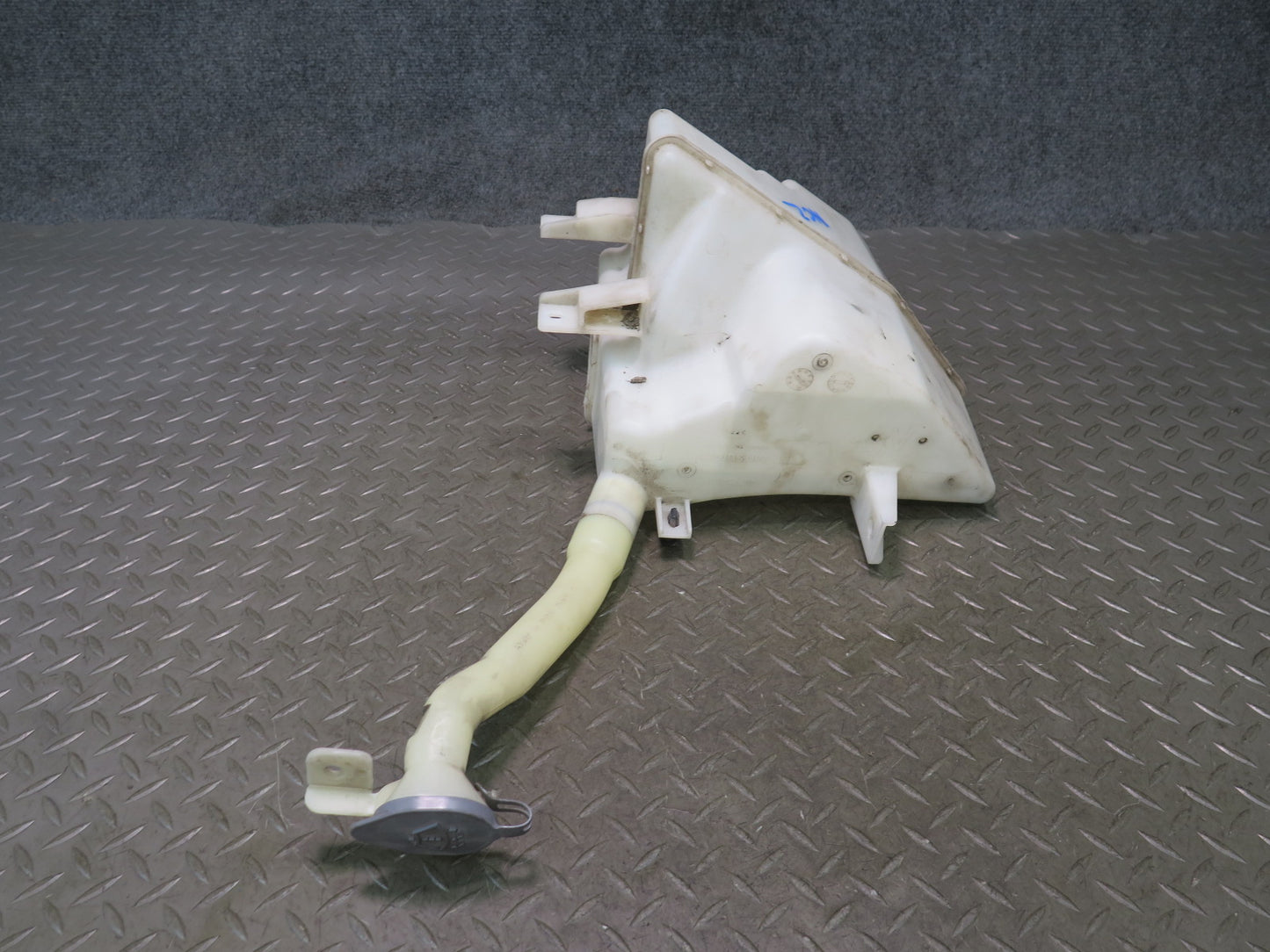 09-12 Nissan Z34 370Z Windshield Washer Reservoir Bottle Tank w Pump & Neck OEM