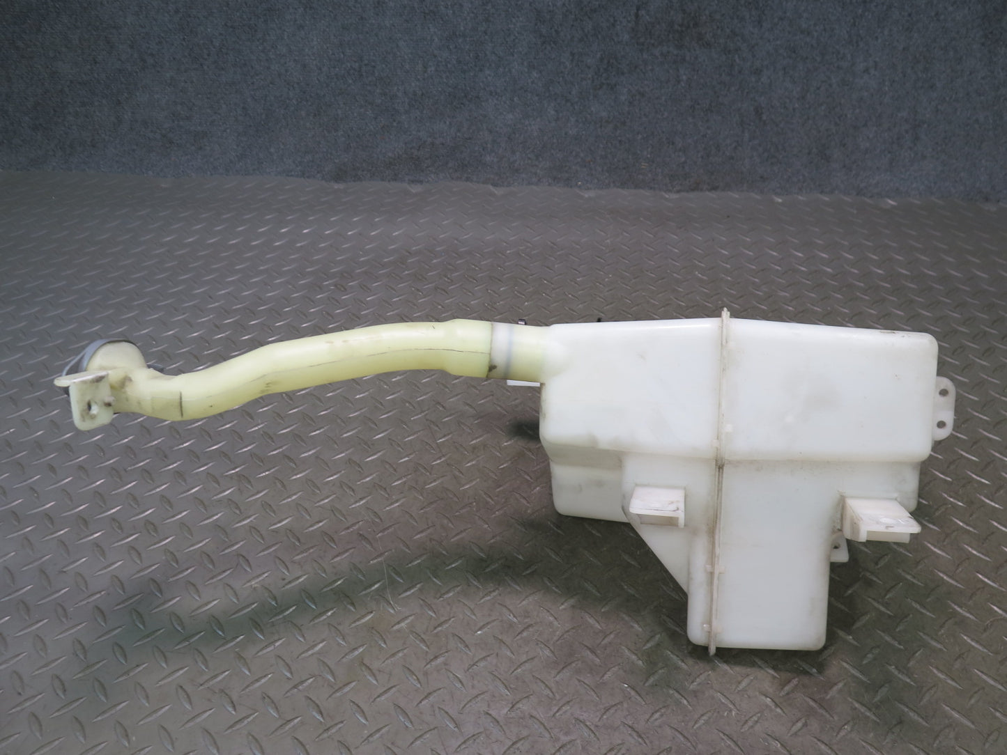 09-12 Nissan Z34 370Z Windshield Washer Reservoir Bottle Tank w Pump & Neck OEM
