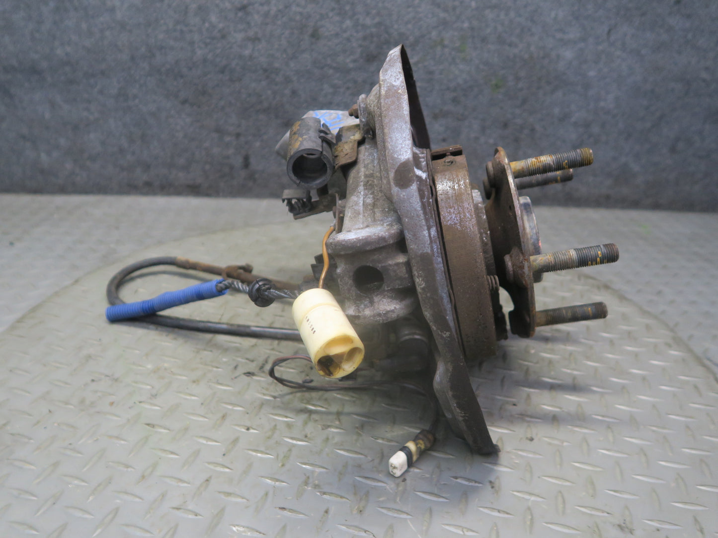 1984-1986 Porsche 928 S Rear Left Side Spindle Knuckle Wheel Hub Bearing